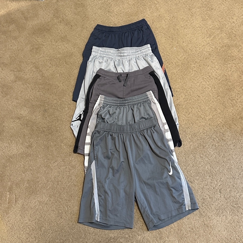 BUNDLE: NIKE AND JORDAN SHORTS